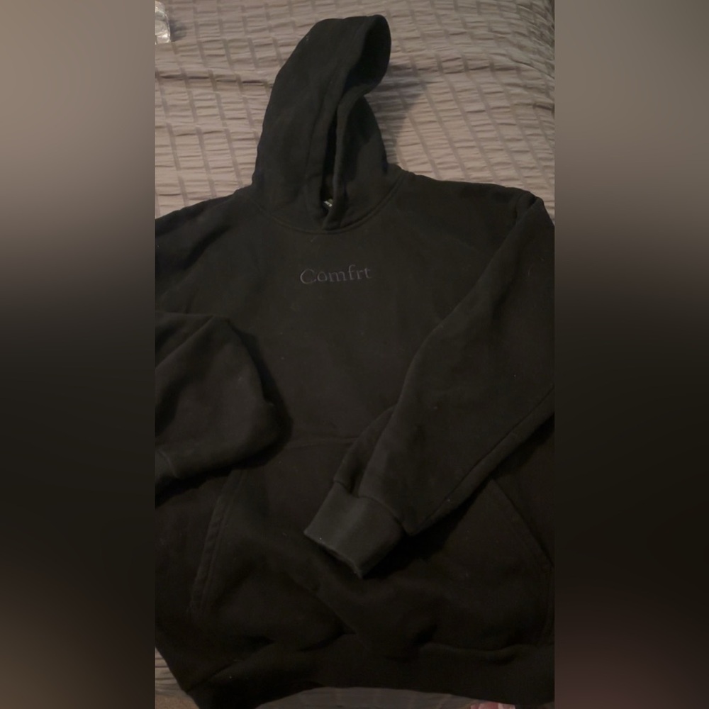 Black Comfrt Hoodie